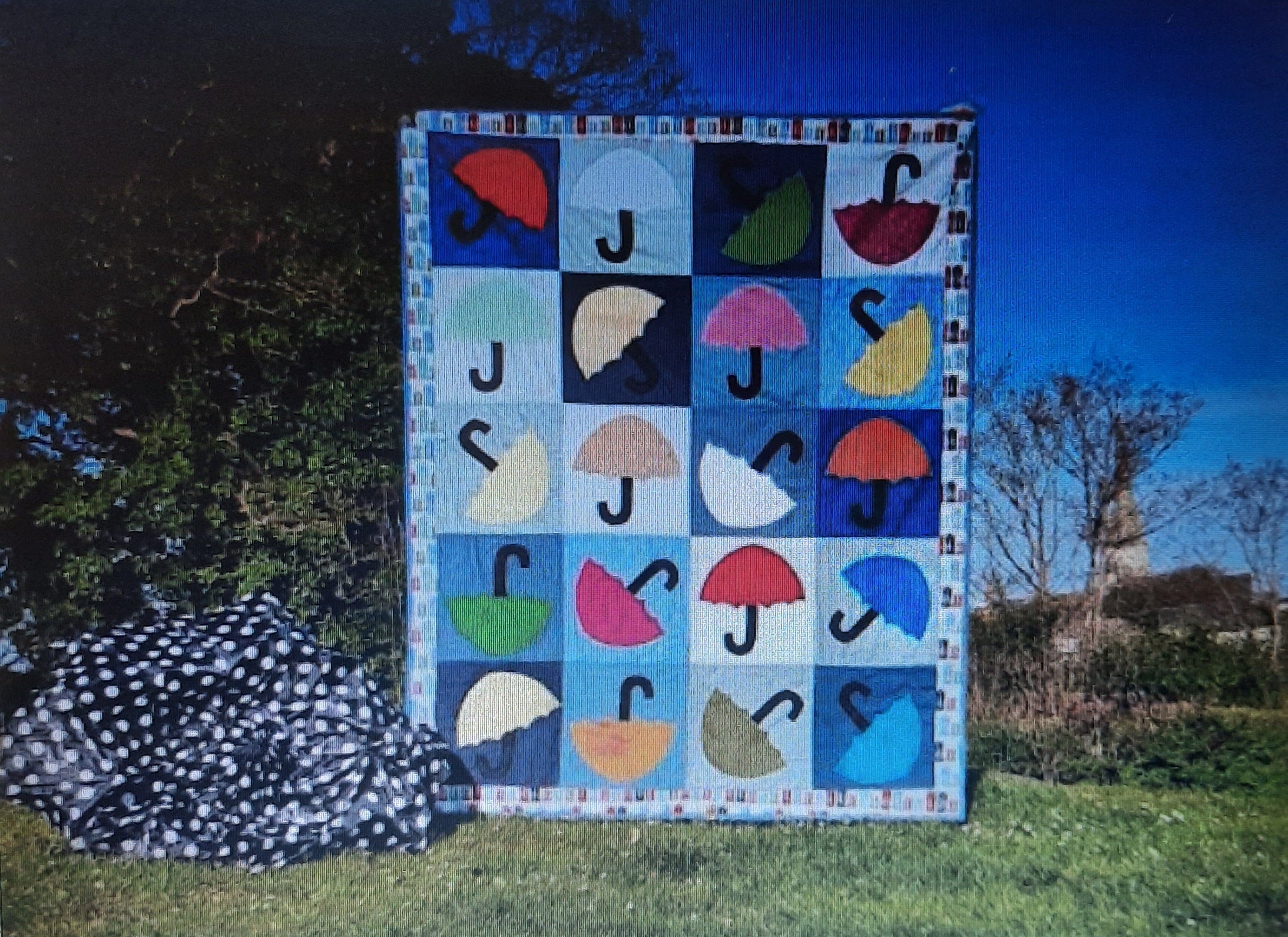 Scrappy Applique Unbrella Quilt Pattern