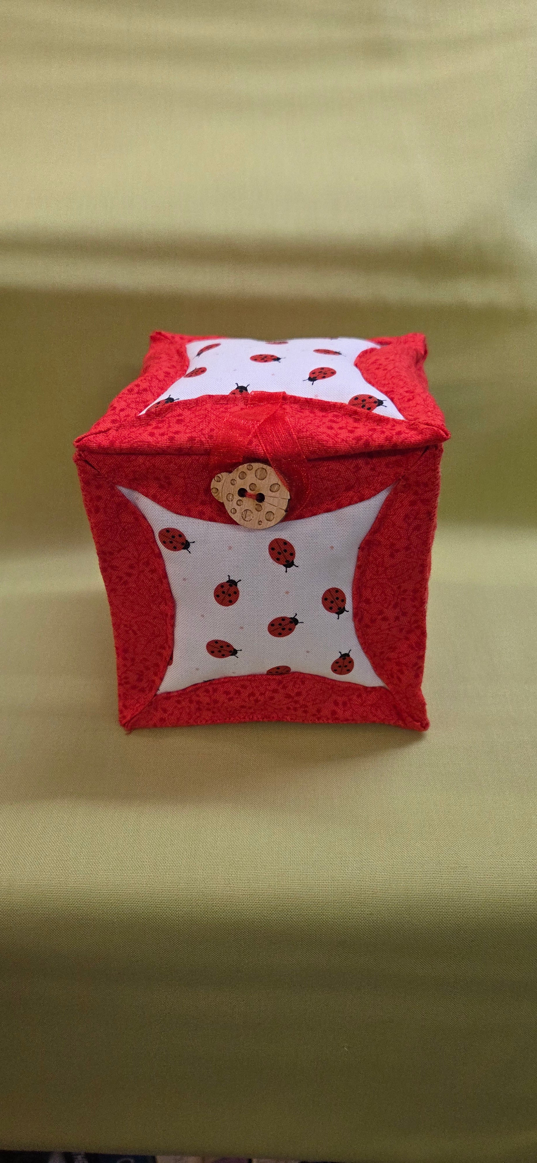 Japanese Patchwork Gift Box pattern