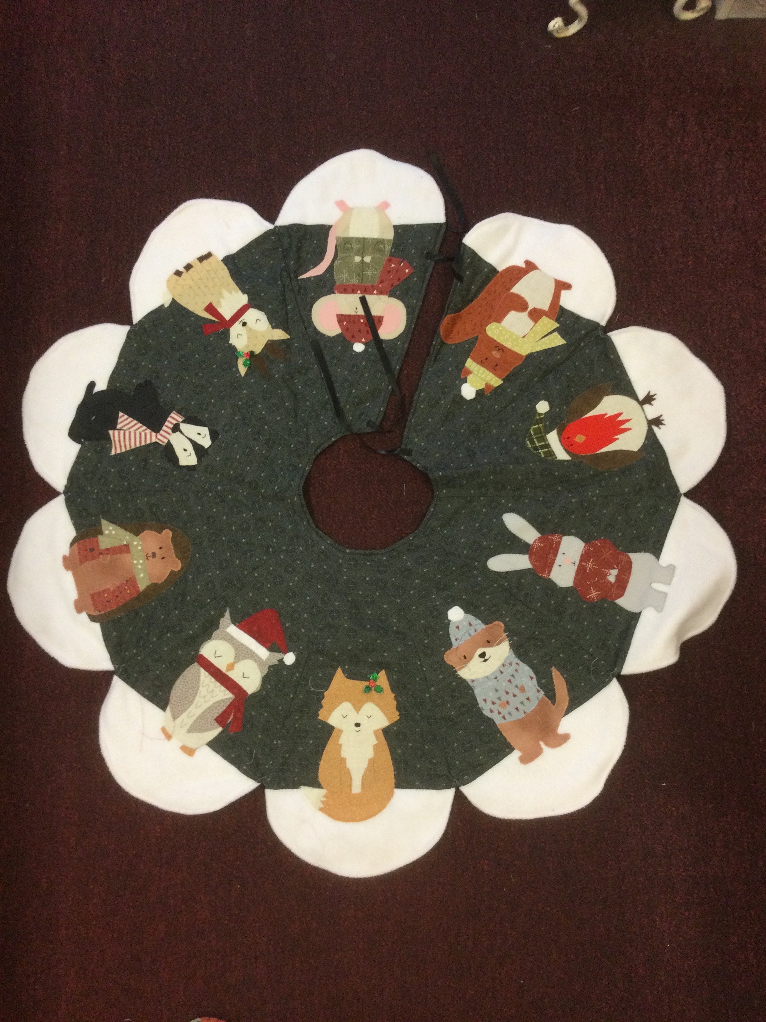 Forest Friends Christmas Tree Skirt  Pattern