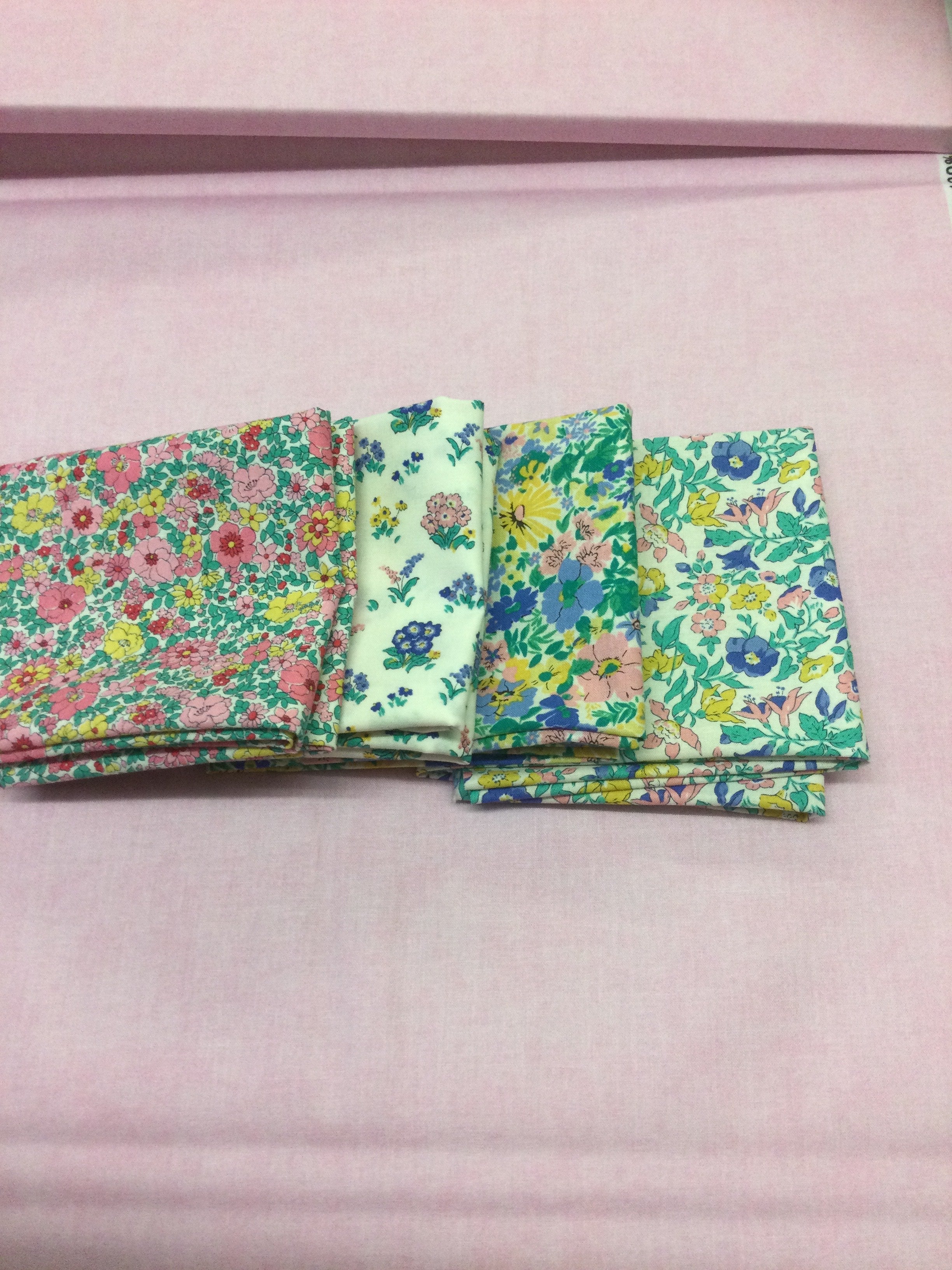 Liberty Fat quarter bundle- Pink